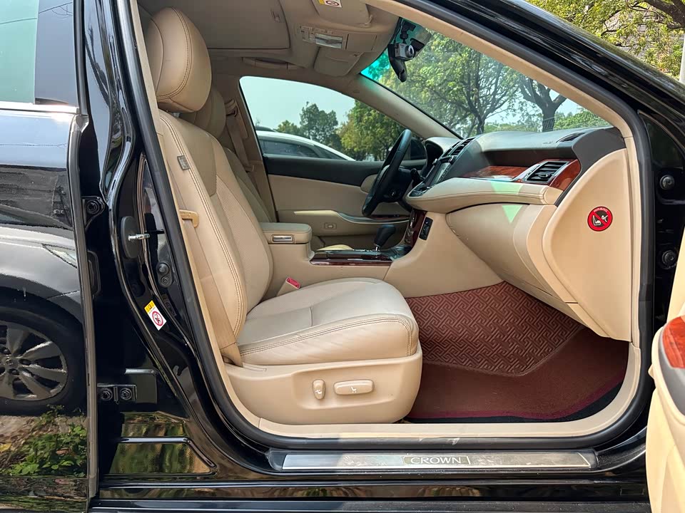 Toyota crown Toyota crown