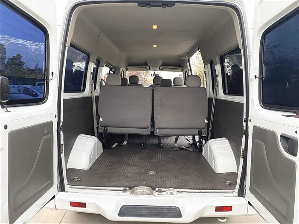 MAXUS Xintu V80