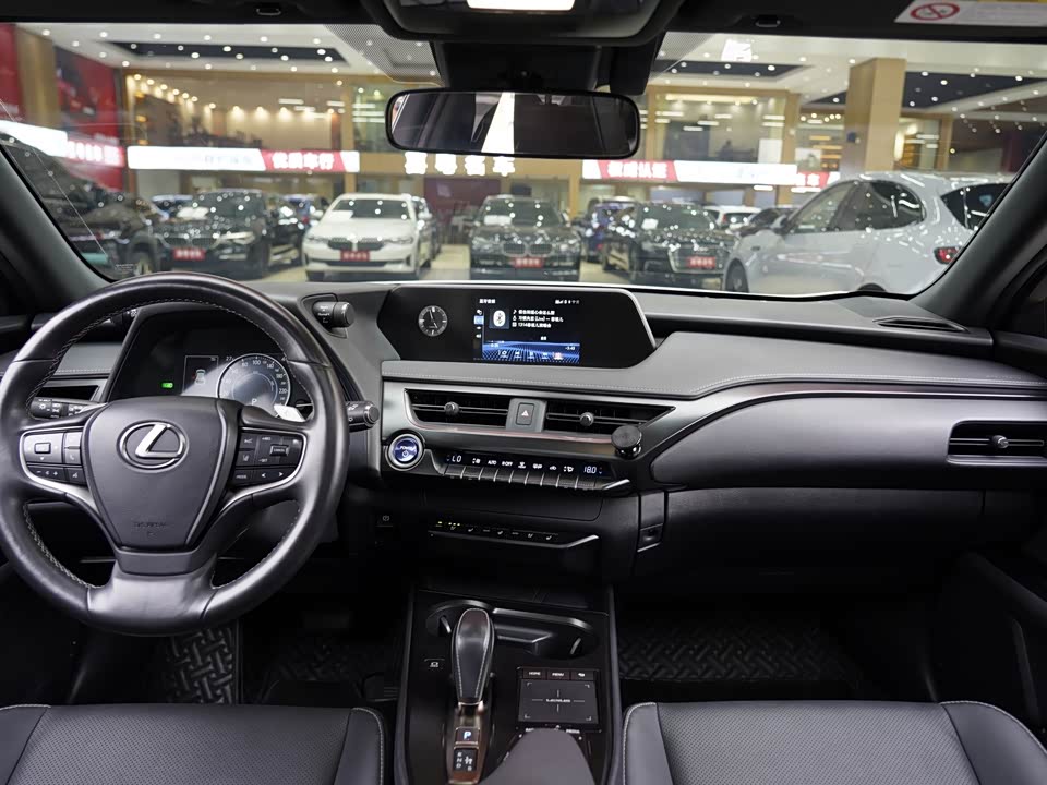 Lexus UX Lexus UX