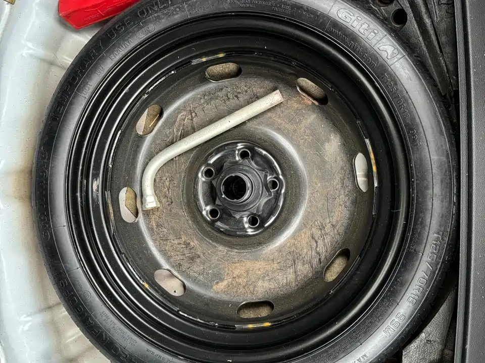 Volkswagen T-ROC exploring Songs