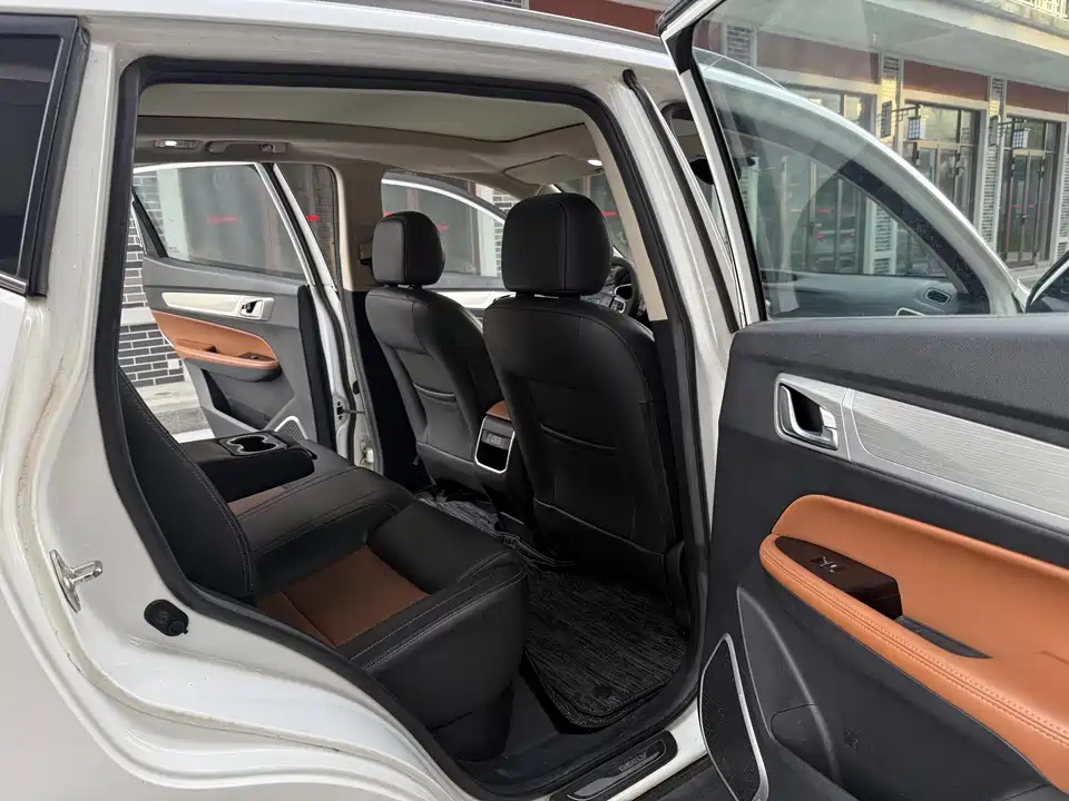 Geely Vision X6