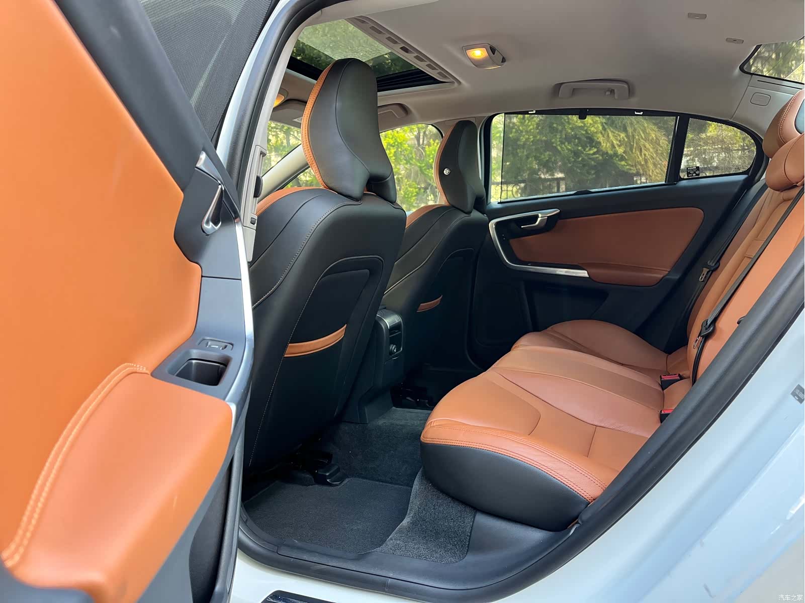 Volvo S60, 2015 все фото