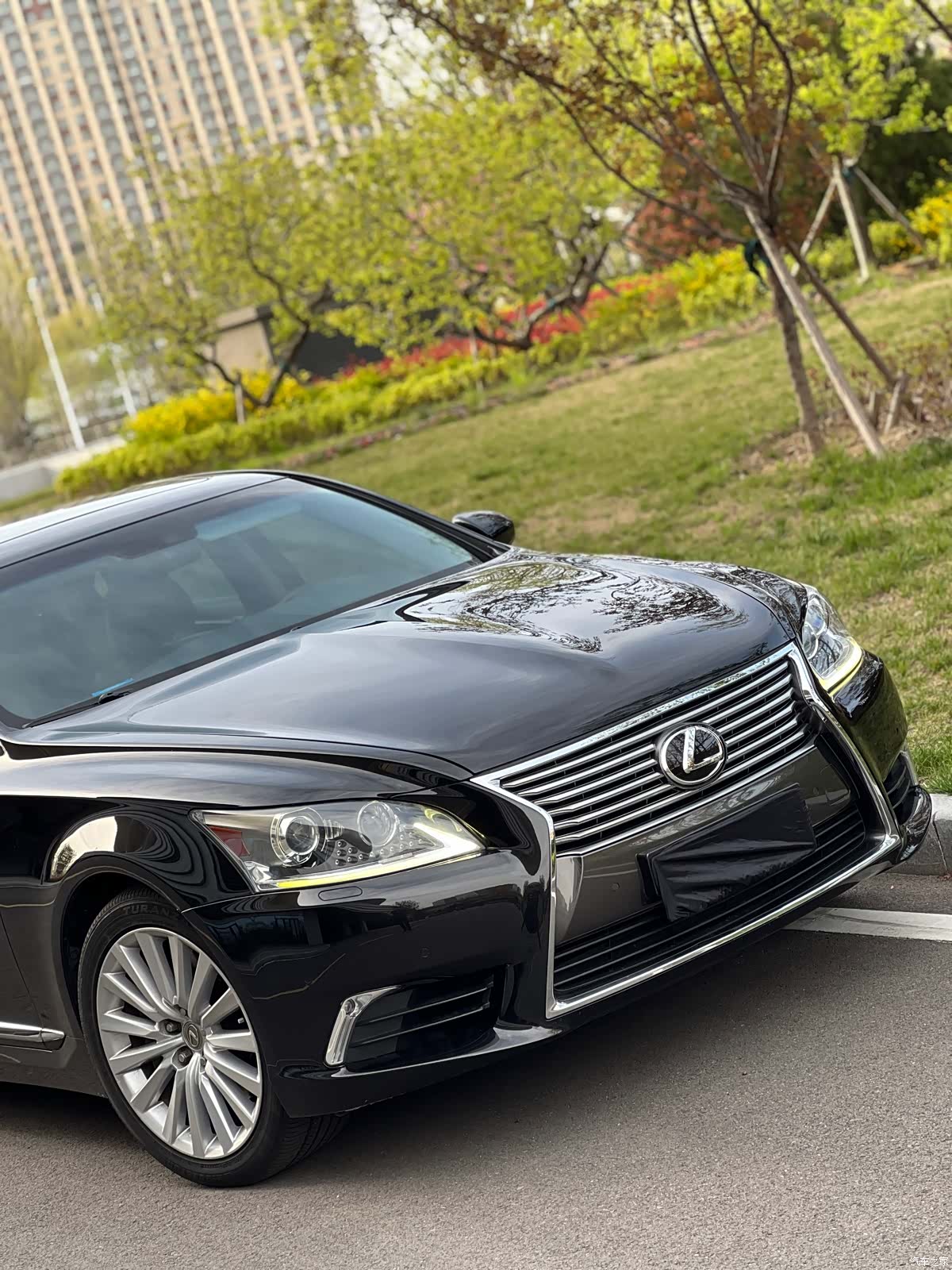 Lexus LS, 2013 4