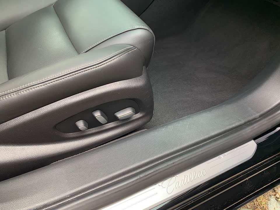 Cadillac XTS Cadillac XTS