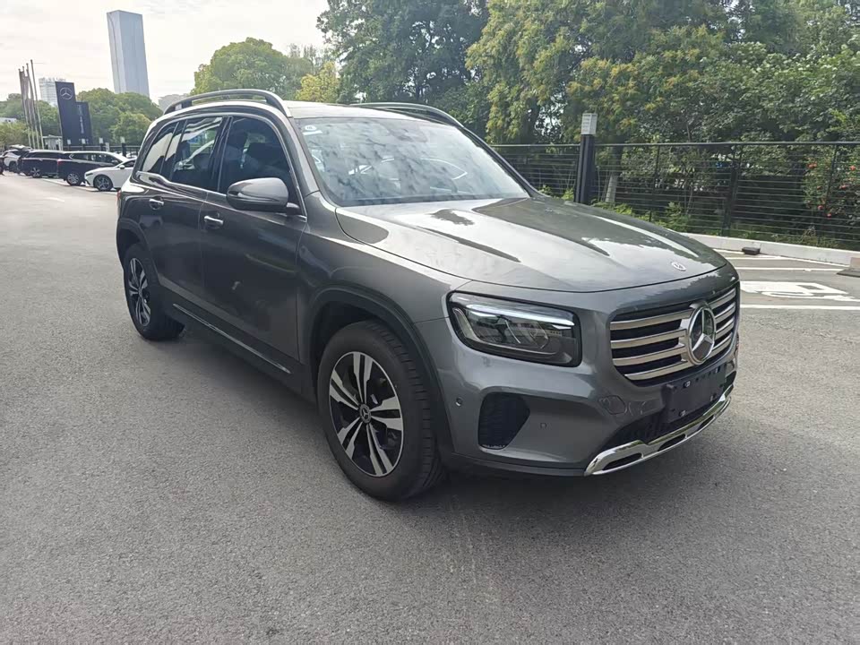 Mercedes-Benz GLB Mercedes-Benz GLB