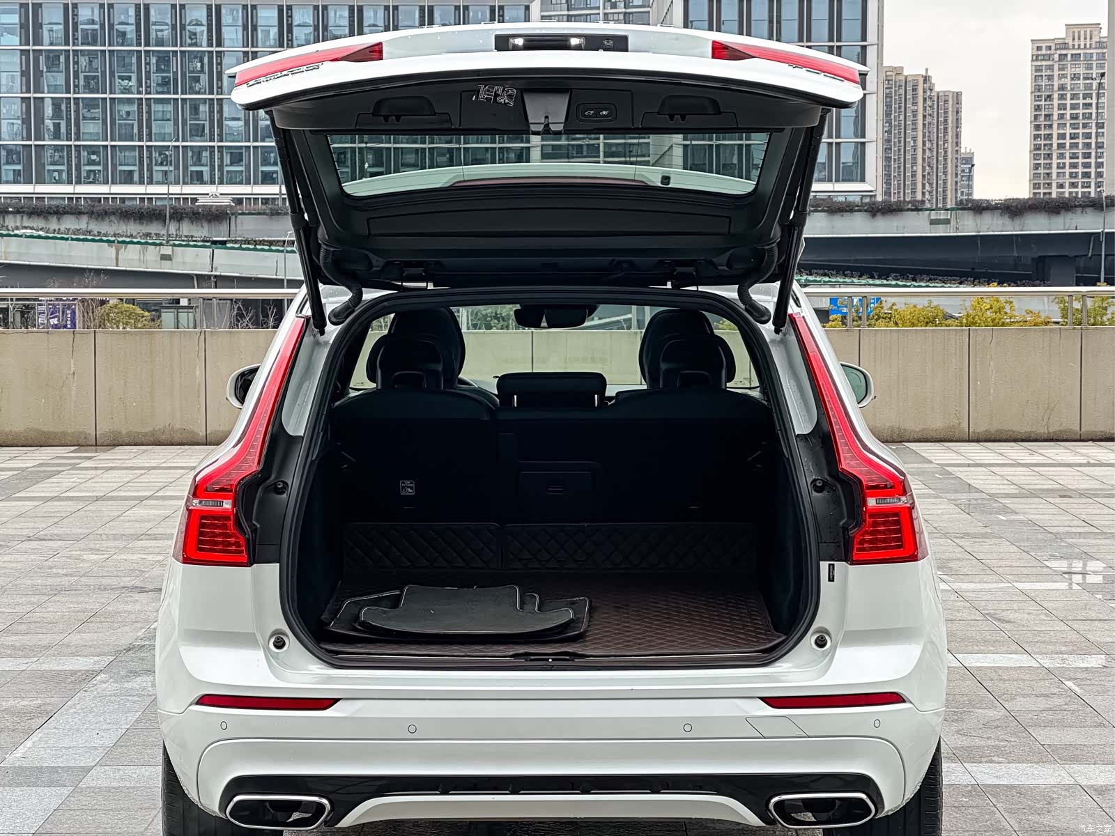 Volvo XC60, 2019 24