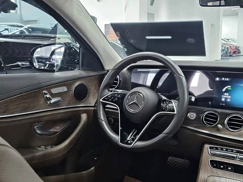 Mercedes-Benz E-class Mercedes-Benz E-class