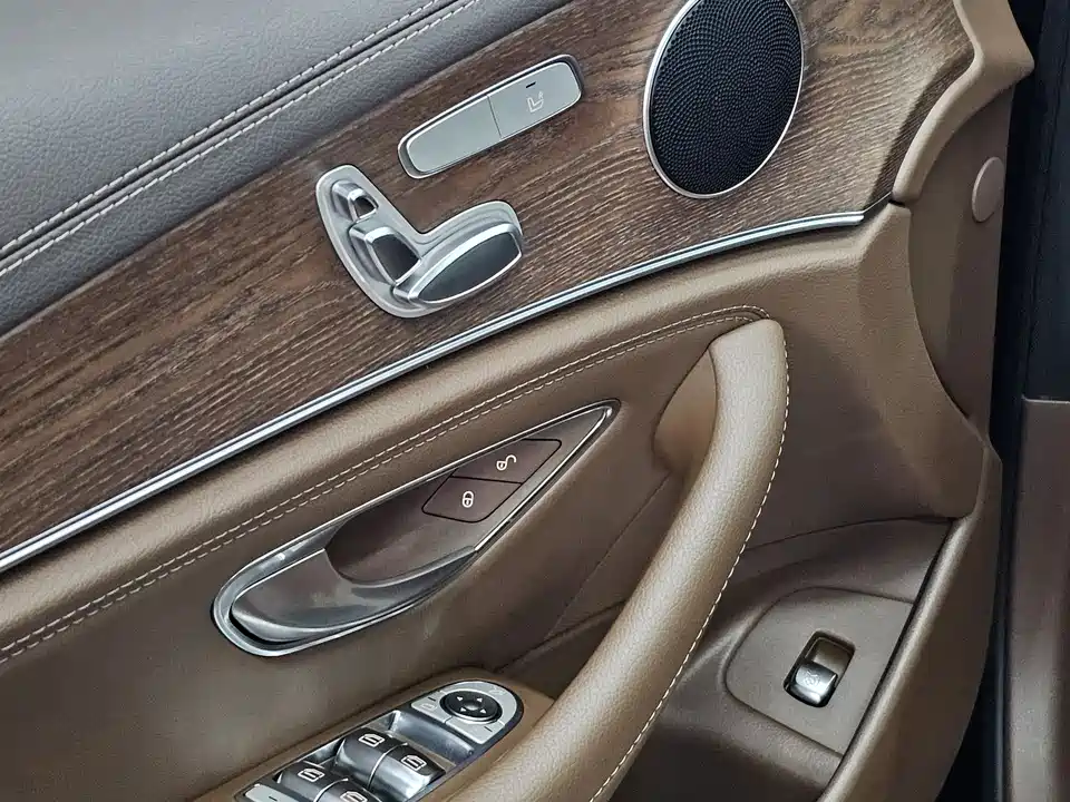 Mercedes-Benz E-class Mercedes-Benz E-class