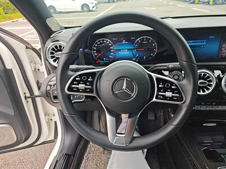 Mercedes-Benz Class A Mercedes-Benz Class A