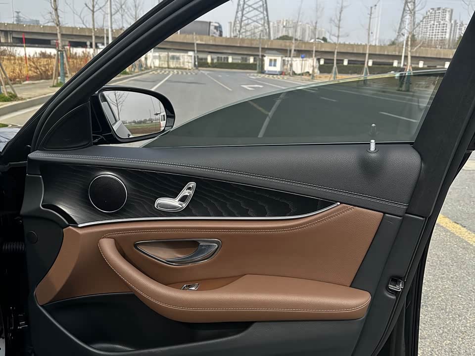 Mercedes-Benz E-class Mercedes-Benz E-class