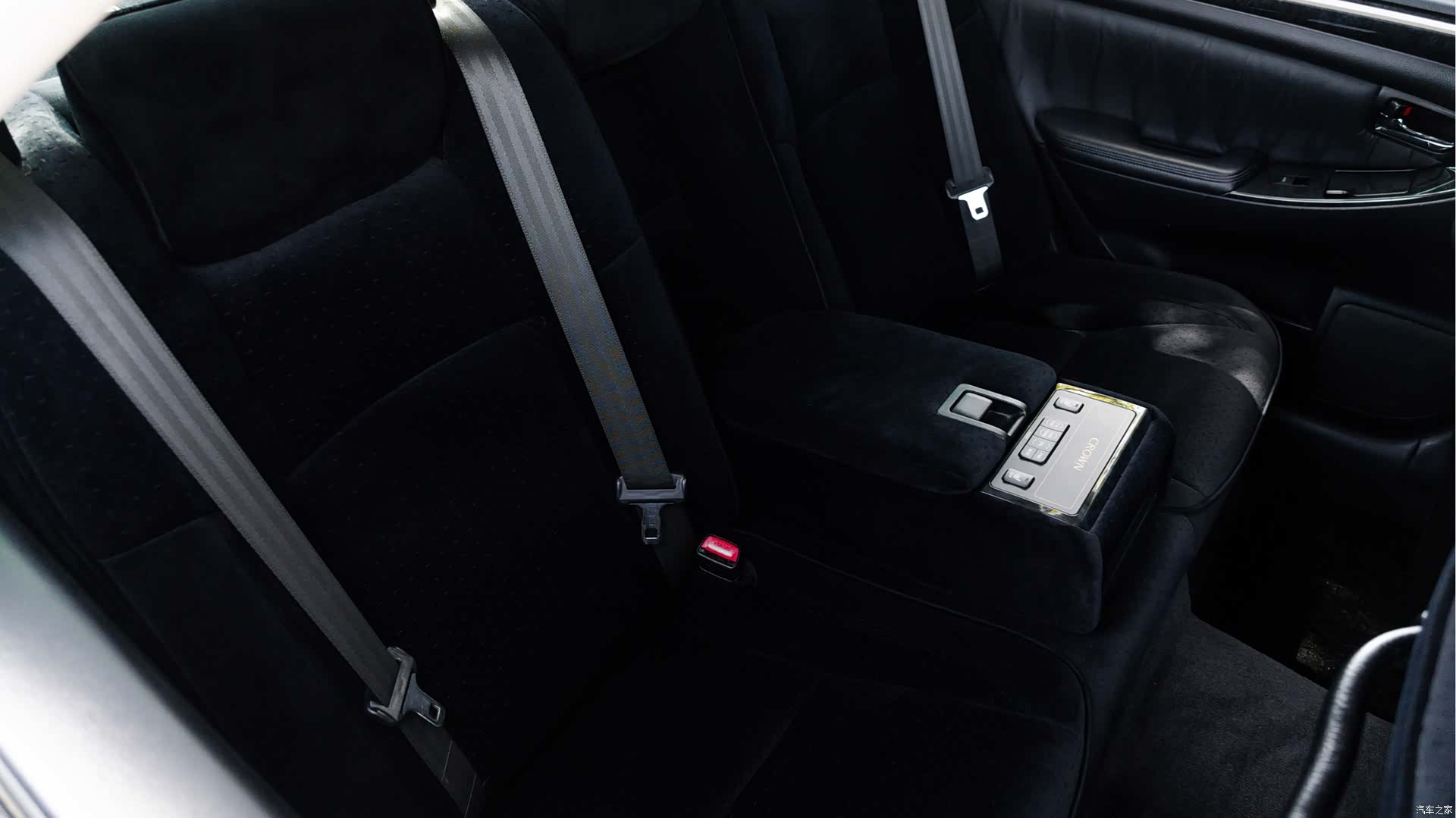 Toyota Crown, 2008 8
