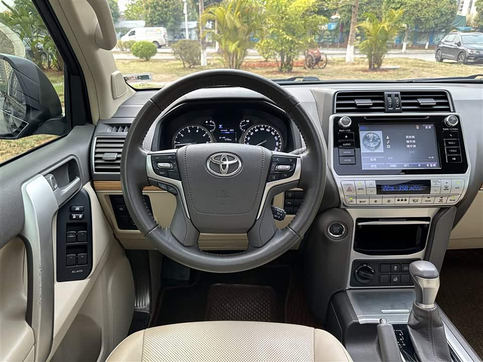 Toyota Prado
