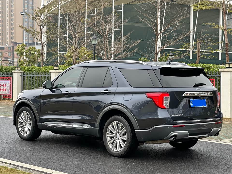 Ford Explorer Ford Explorer