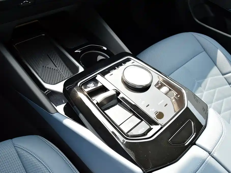 BMW i5 BMW i5