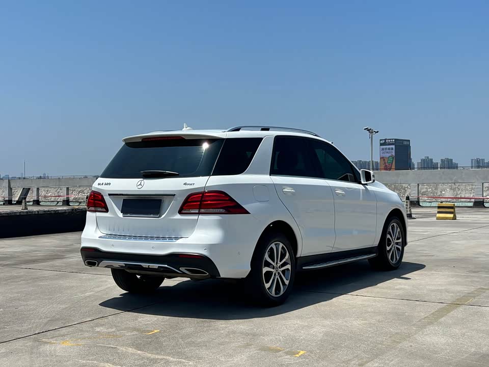 Mercedes-Benz GLE Mercedes-Benz GLE