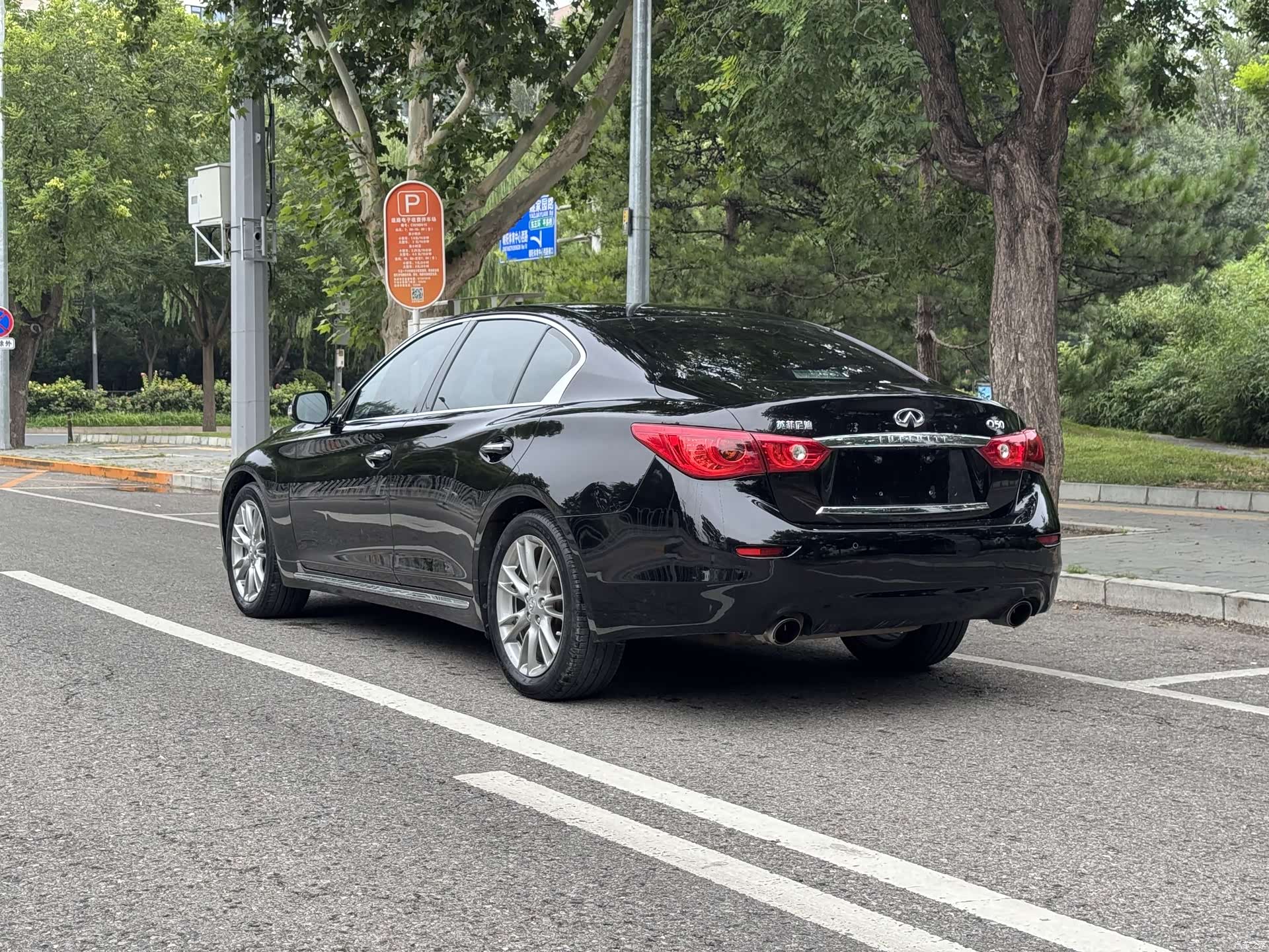 Infiniti Q50L, 2017 2