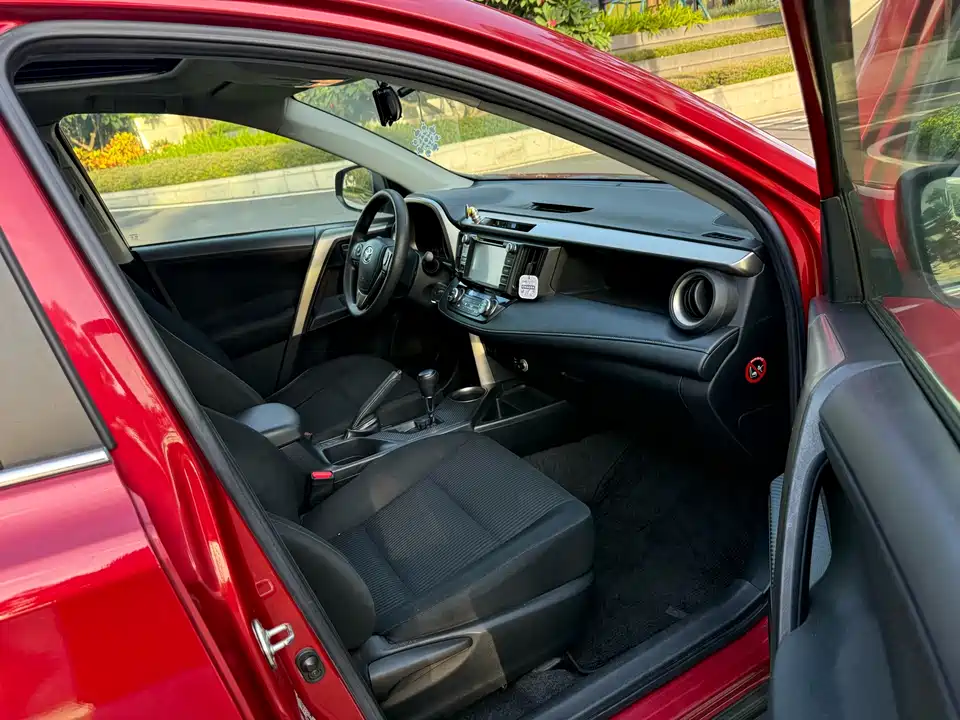 Toyota RAV4 Rongfang