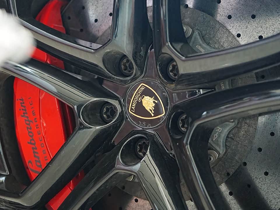 Lamborghini Aventador