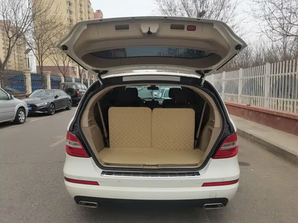 Mercedes-Benz R-class