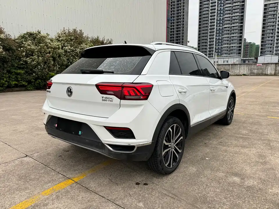 Volkswagen T-ROC exploring Songs