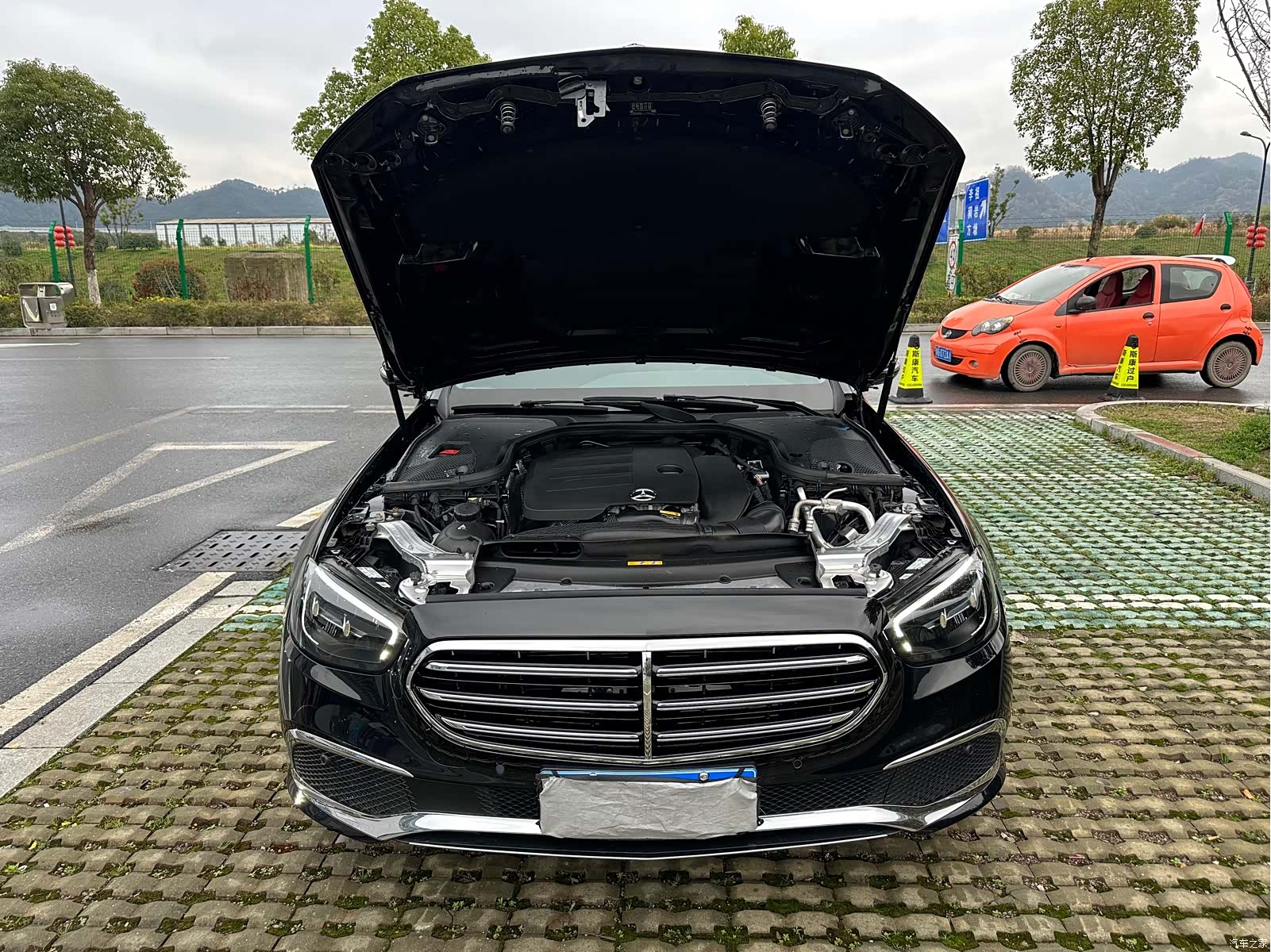 Mercedes-Benz E-Class, 2023 16
