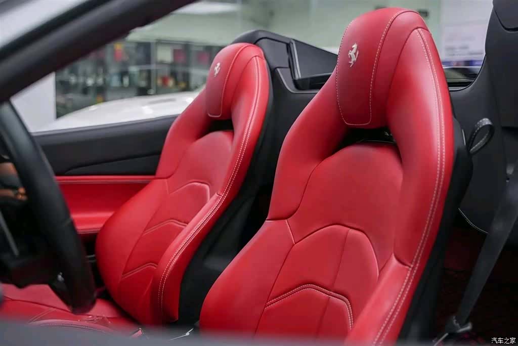 Ferrari 488, 2016 6