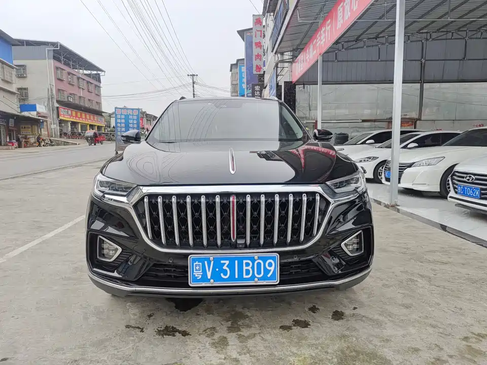 Hongqi HS5