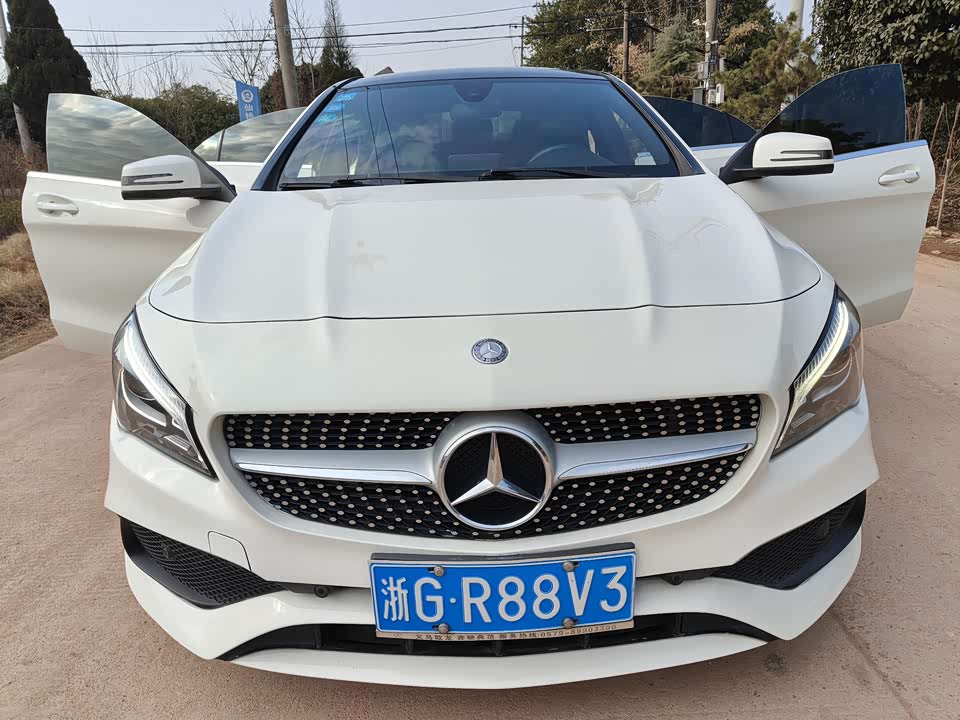 Mercedes-Benz CLA