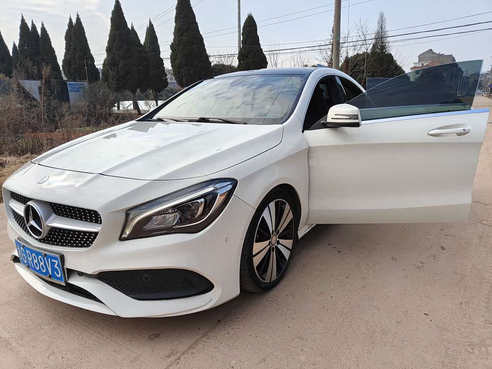 Mercedes-Benz CLA