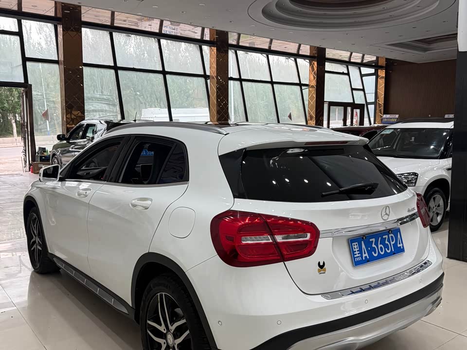 Mercedes-Benz GLA
