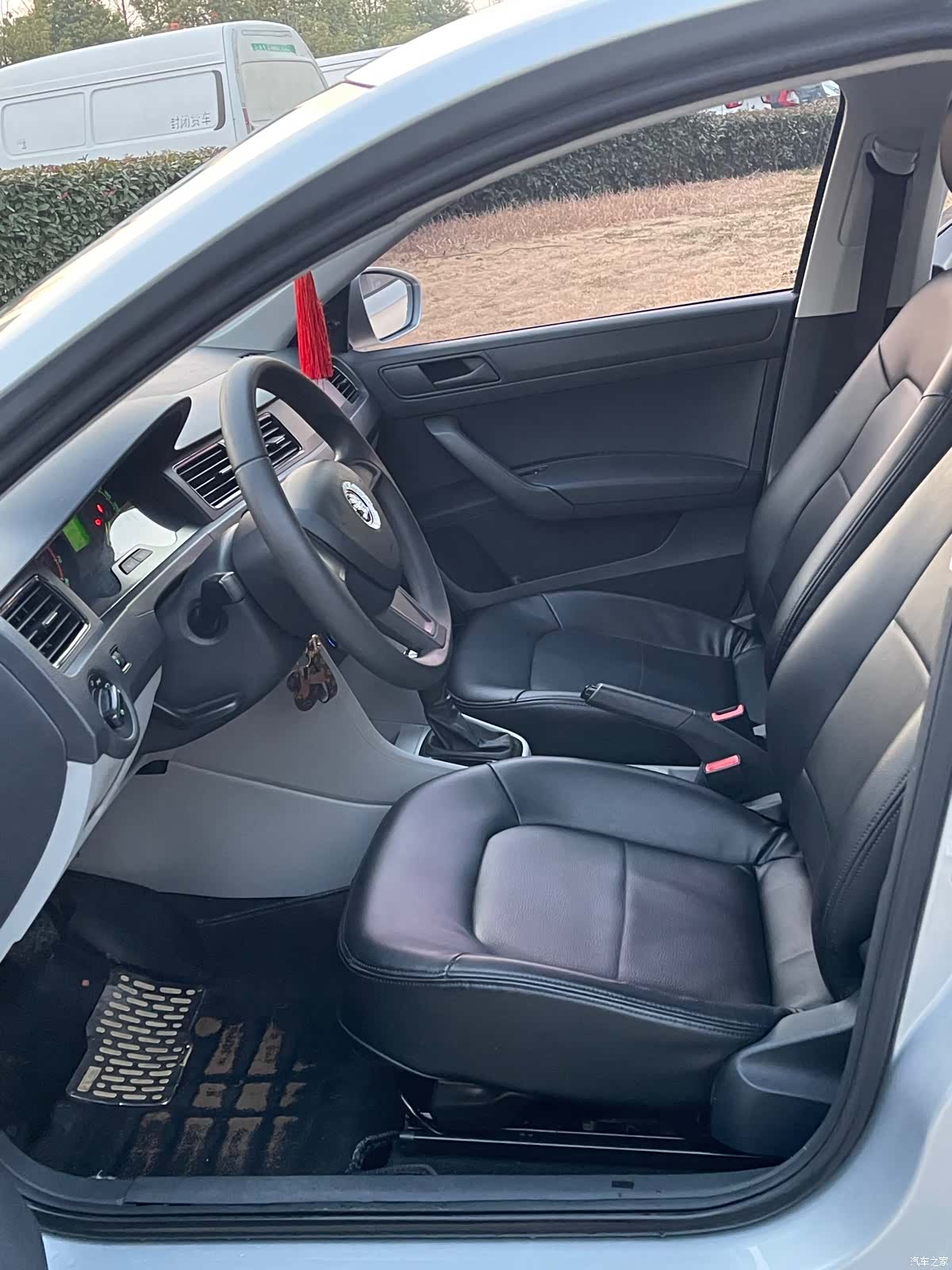 Skoda Rapid, 2016 8