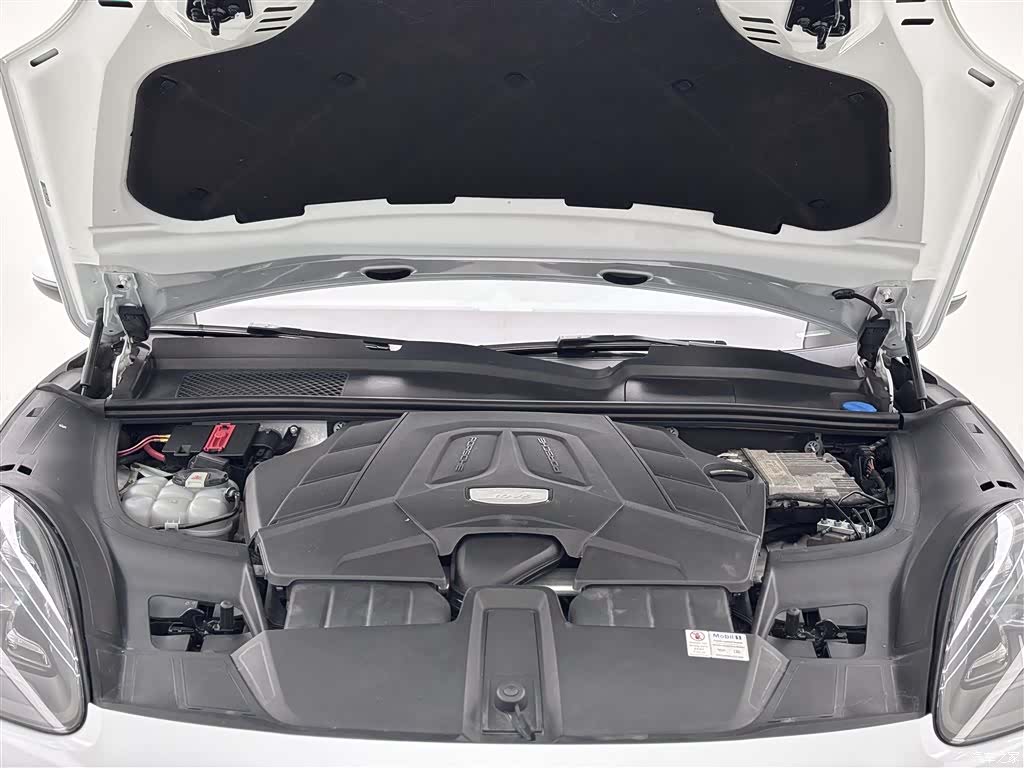 Porsche Cayenne, 2018 12