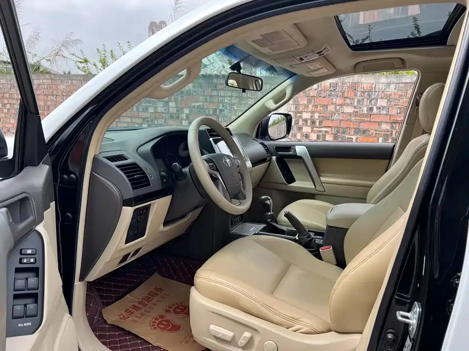 Toyota Prado