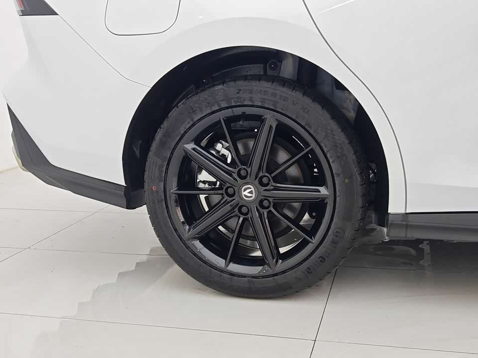 Changan UNI-V Smart iDD