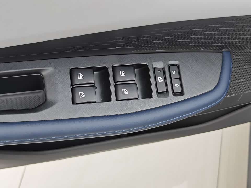 Changan UNI-V Smart iDD