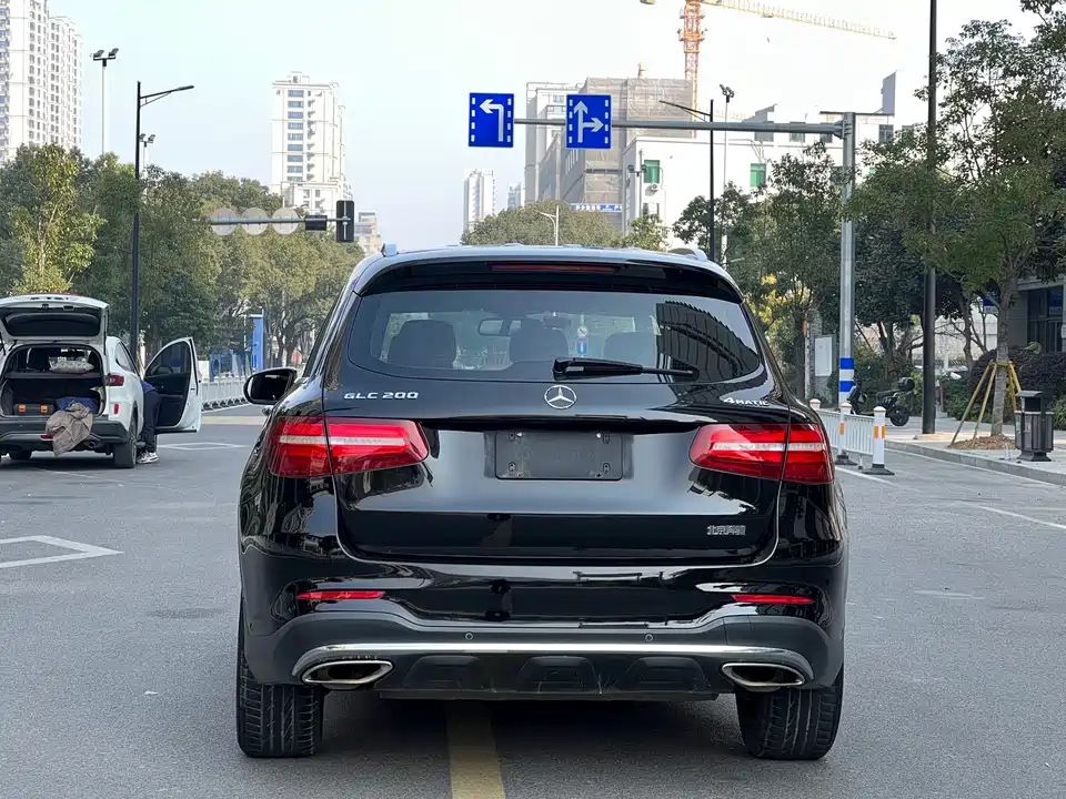 Mercedes-Benz GLC Mercedes-Benz GLC