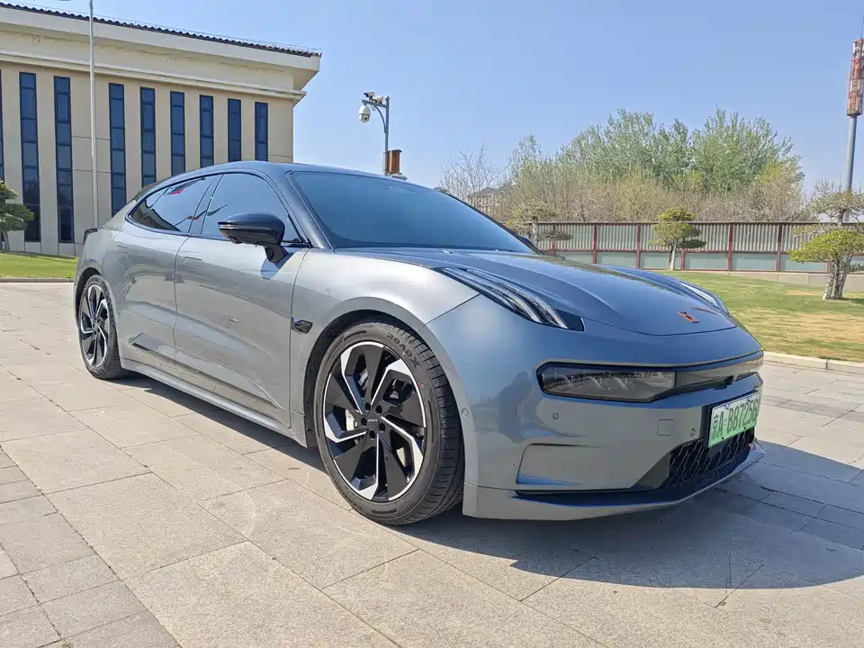 Zeekr 001