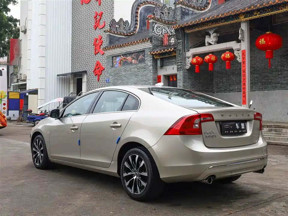 Volvo S60