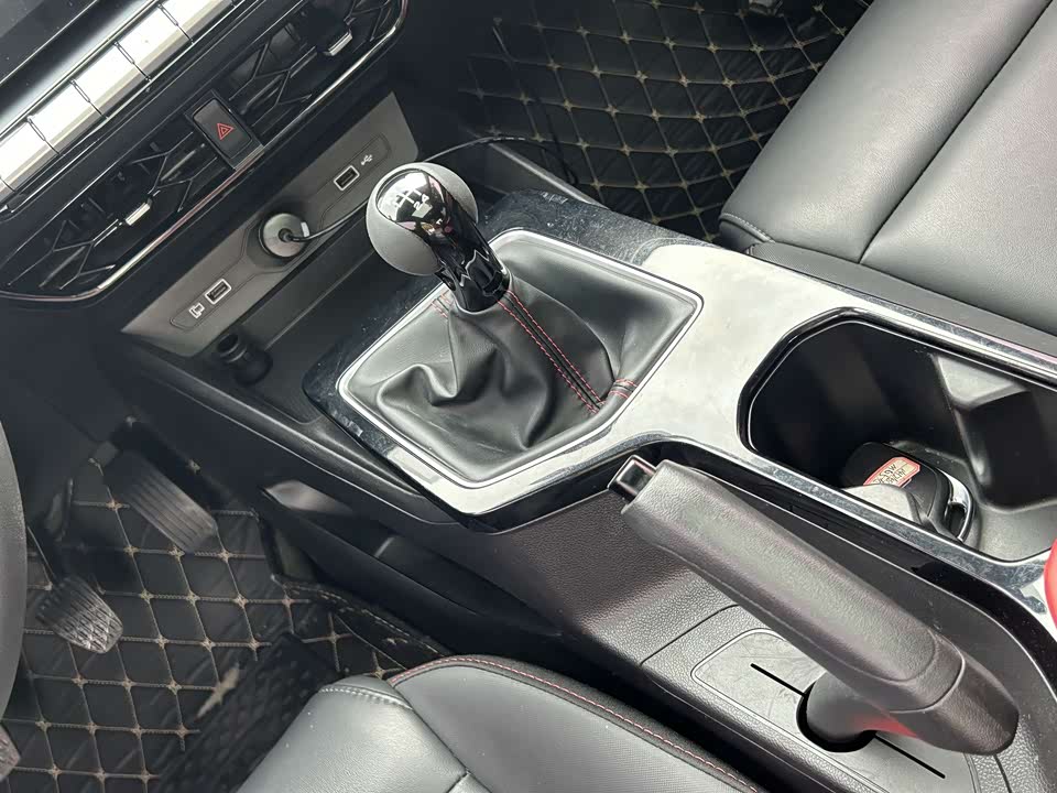 MG MG5