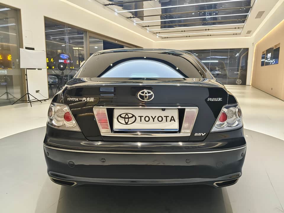 Toyota Reiz Toyota Reiz