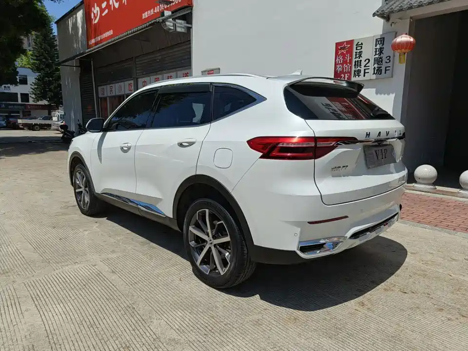 Haval F7