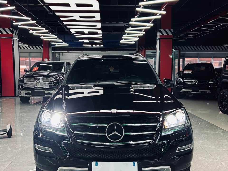 Mercedes-Benz M class