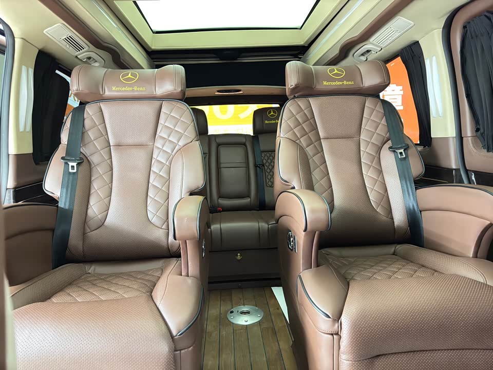 Mercedes-Benz V-class