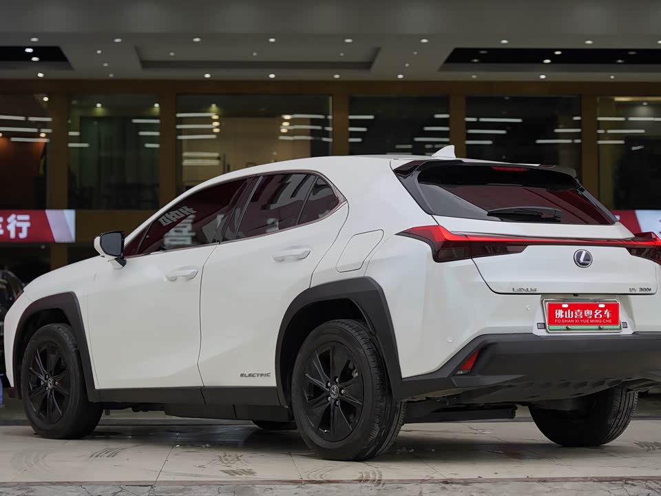 Lexus UX Lexus UX
