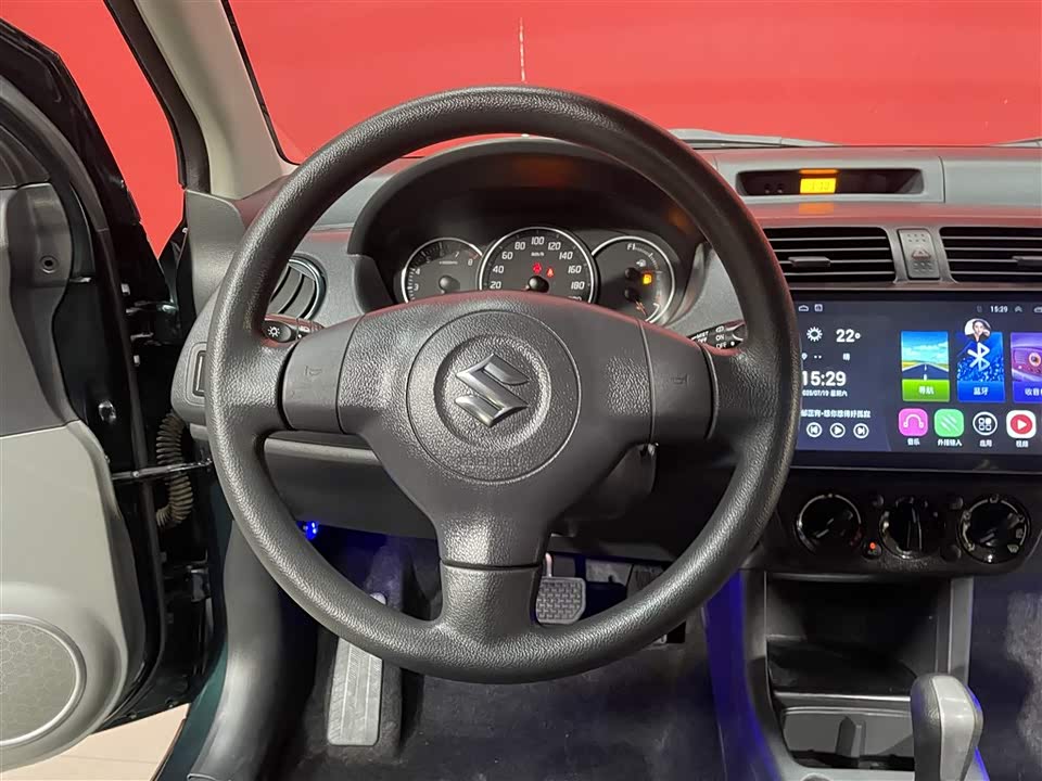 Suzuki Swift Suzuki Swift