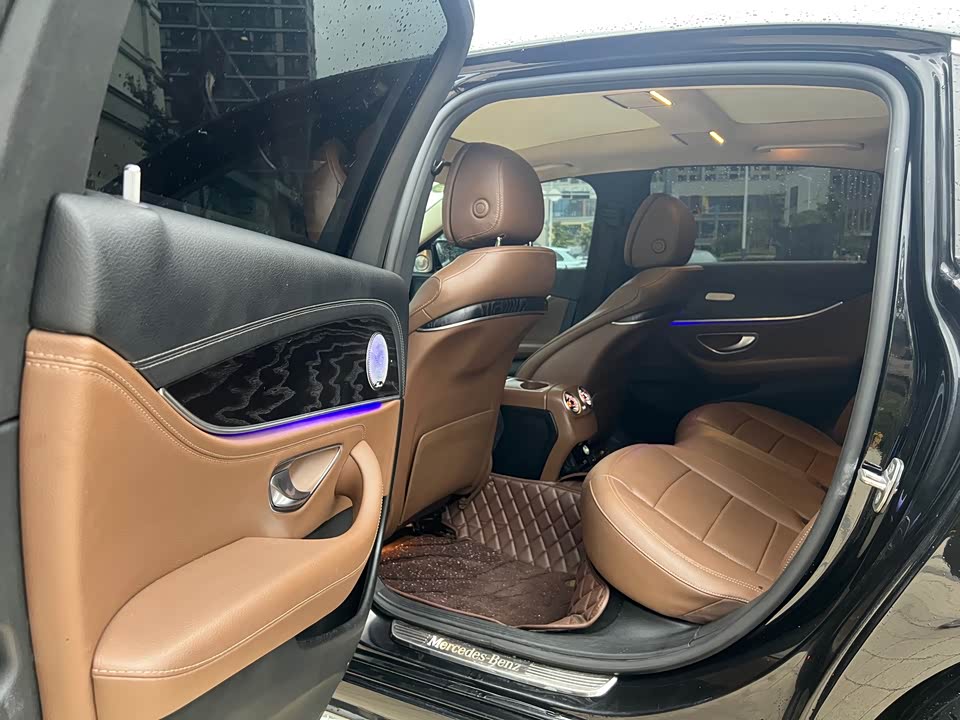Mercedes-Benz E-class Mercedes-Benz E-class