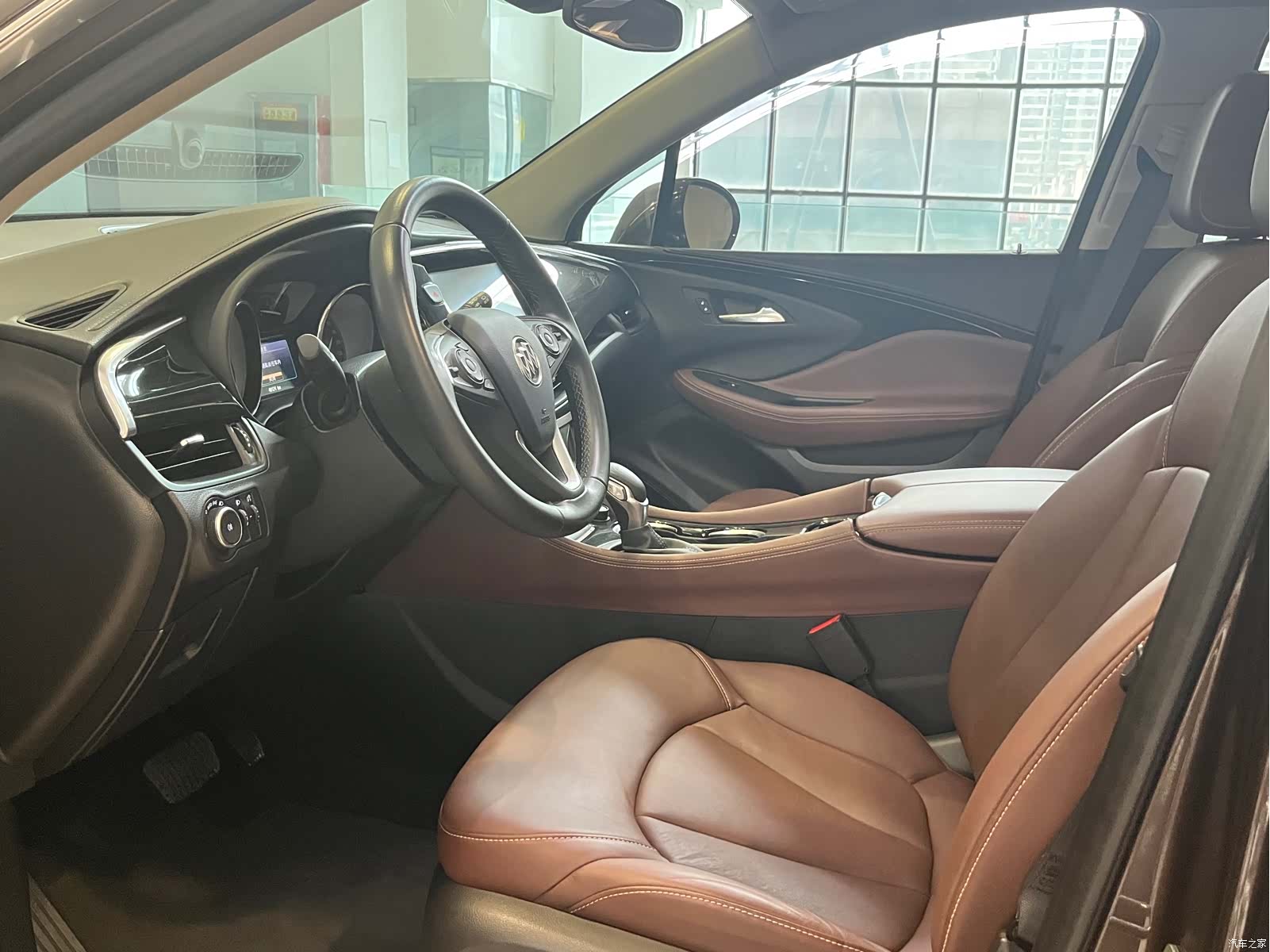 Buick Envision Plus, 2021 7
