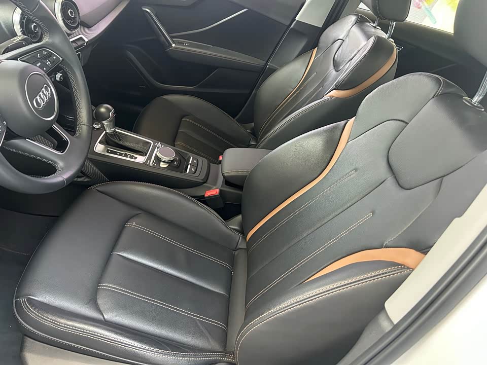 Audi Q2L Audi Q2L