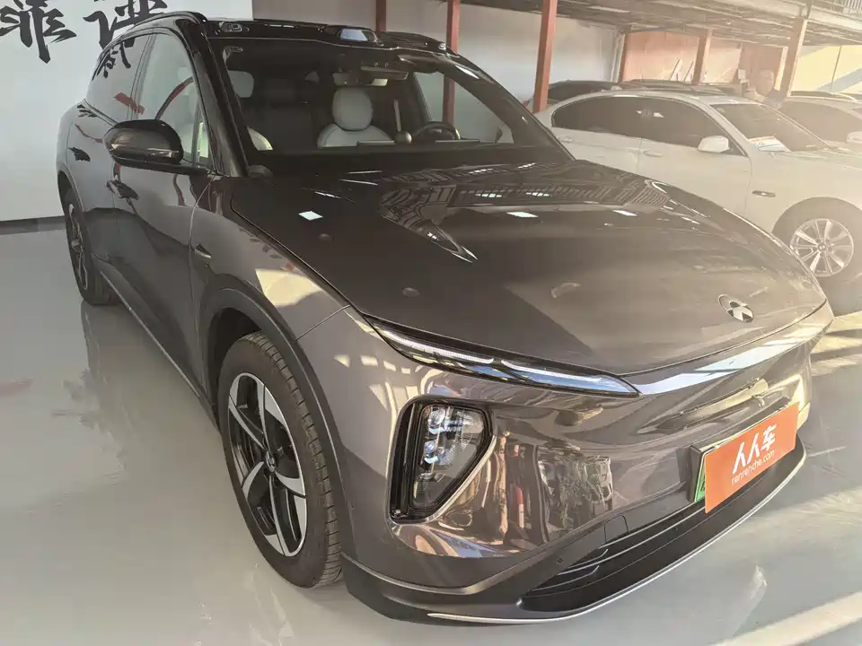 NIO ES6