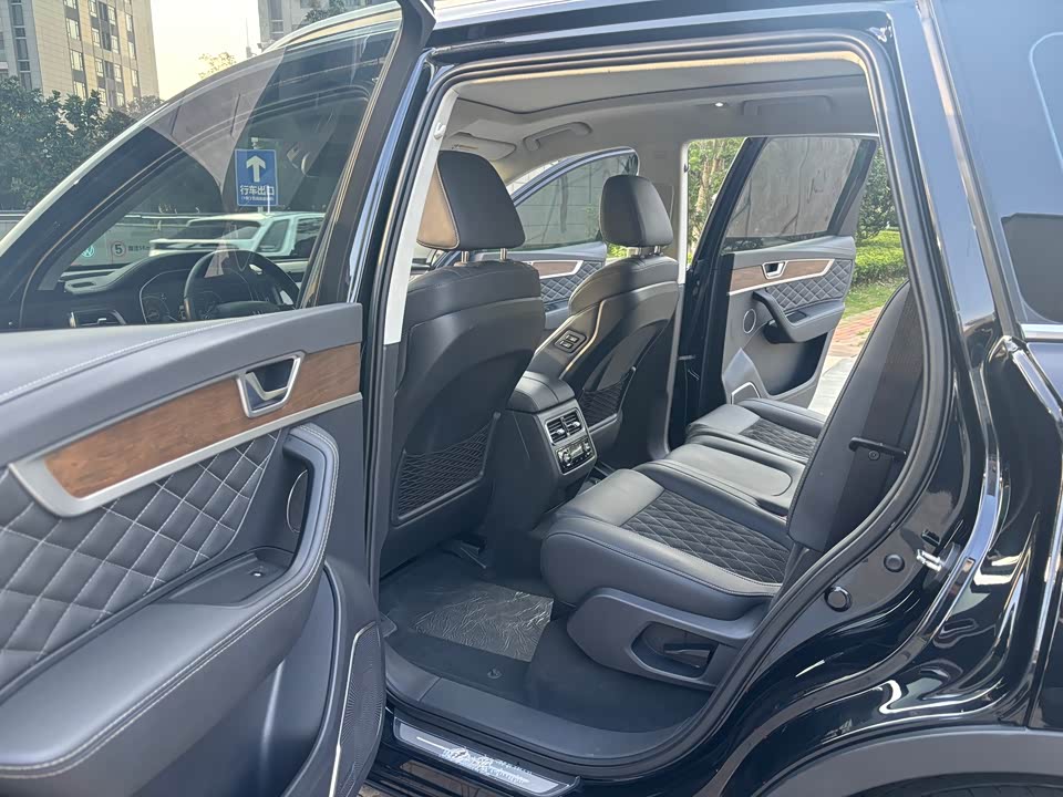 Hongqi HS7 Hongqi HS7